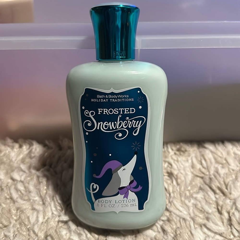 Frosted Snowberry Lotion - Bath and Body Works